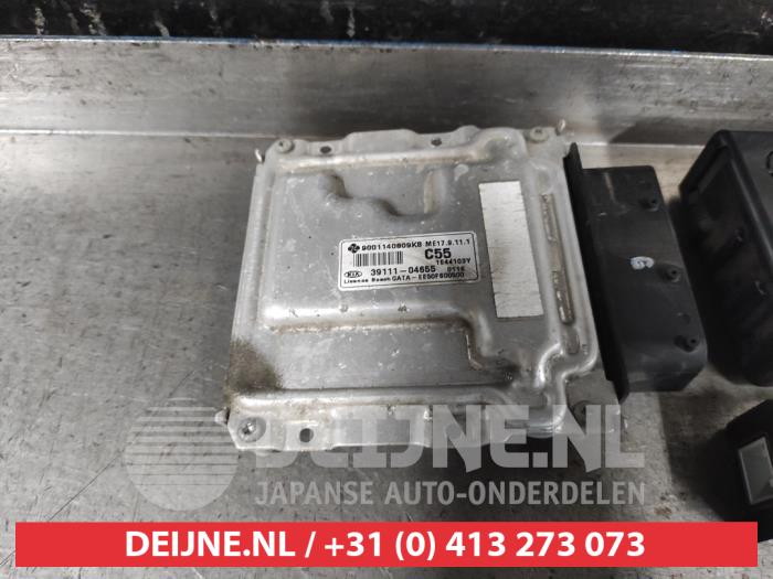Used Engine management computer Kia Picanto (TA) 1.0 12V Price € 125,00 Margin scheme offered by V.Deijne Jap.Auto-onderdelen BV