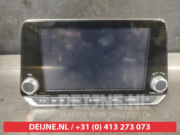 Używane Radio Nissan Juke (F16) 1.0 DIG-T 117 12V Cena € 200,00 Procedura marży oferowane przez V.Deijne Jap.Auto-onderdelen BV