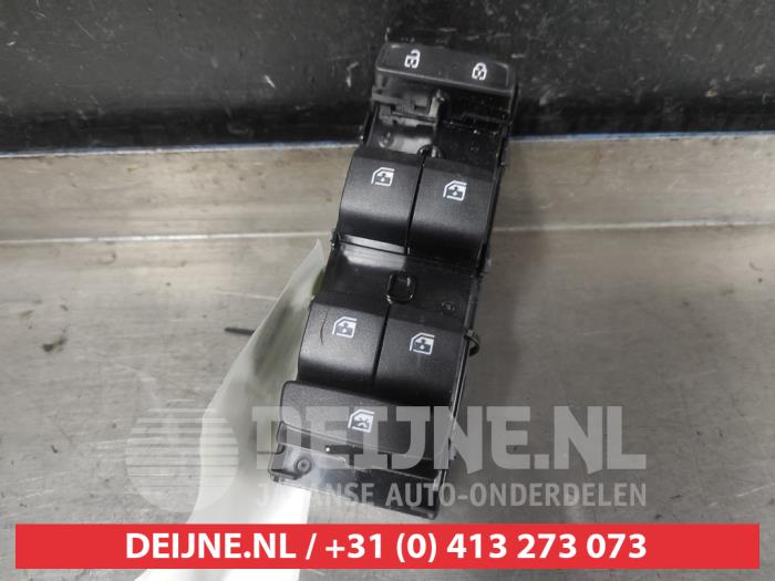 Usados Interruptor combinado de ventanillas Hyundai Tucson (NX) 1.6 T-GDI PHEV HTRAC Precio € 75,00 Norma de margen ofrecido por V.Deijne Jap.Auto-onderdelen BV