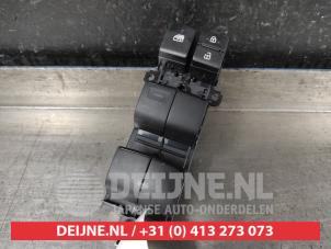 Gebrauchte Kombischalter Fenster Toyota Yaris Cross (PB1/PJ1) 1.5 12V Hybrid 115 Preis auf Anfrage angeboten von V.Deijne Jap.Auto-onderdelen BV