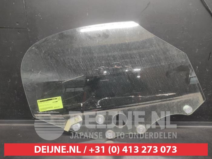 Usados Ventanilla de puerta de 2 puertas derecha Mazda MX-5 (ND) 1.5 Skyactiv G-131 16V Precio € 35,00 Norma de margen ofrecido por V.Deijne Jap.Auto-onderdelen BV