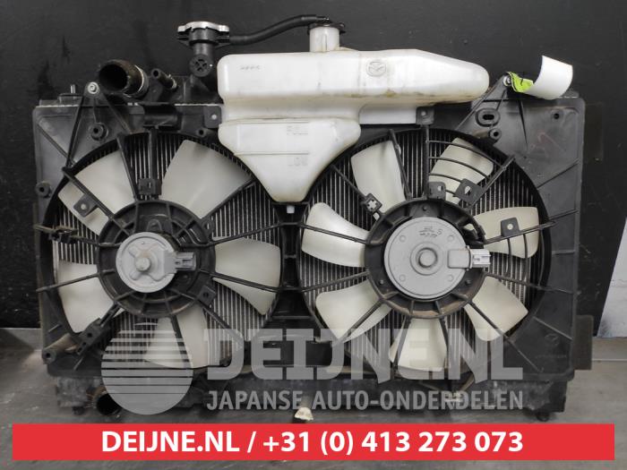 Usagé Radiateur Mazda 6 (GH12/GHA2) 2.0i 16V S-VT Prix € 125,00 Règlement à la marge proposé par V.Deijne Jap.Auto-onderdelen BV