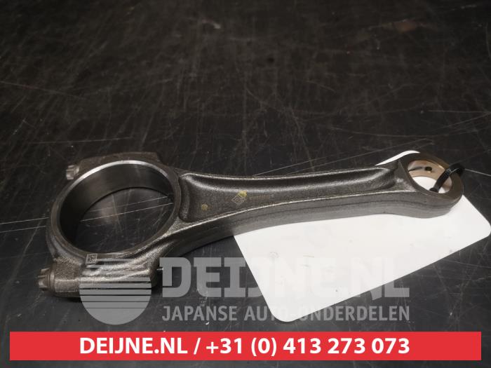 Usados Biela Mazda CX-30 (DM) 2.0 e-SkyActiv-X 181 M Hybrid 16V Precio de solicitud ofrecido por V.Deijne Jap.Auto-onderdelen BV