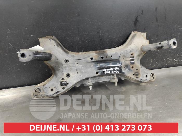 Usagé Faux châssis Toyota Yaris (P1) 1.0 16V VVT-i Prix € 75,00 Règlement à la marge proposé par V.Deijne Jap.Auto-onderdelen BV