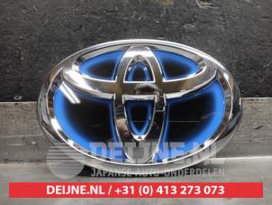 Neue Emblem Toyota Yaris Cross Preis € 68,96 Mit Mehrwertsteuer angeboten von V.Deijne Jap.Auto-onderdelen BV