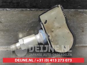 Däcktryckssensor från en Mazda 3 Sport (BP) 2.0 SkyActiv-X M Hybrid 16V 2020