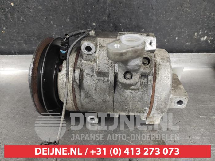Usagé Pompe clim Mitsubishi Pajero Hardtop (V8/9) 3.2 DI-D 16V Autom. Prix € 200,00 Règlement à la marge proposé par V.Deijne Jap.Auto-onderdelen BV