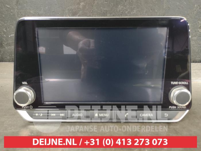 Używane Radio Nissan Juke (F16) 1.0 DIG-T 12V Cena € 200,00 Procedura marży oferowane przez V.Deijne Jap.Auto-onderdelen BV