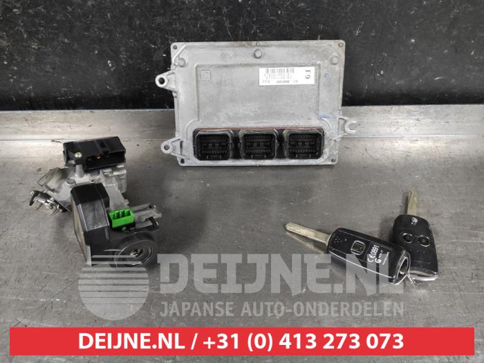 Używane Stacyjka + Kluczyk Honda Jazz (GE6/GE8/GG/GP) 1.4 VTEC 16V Cena € 125,00 Procedura marży oferowane przez V.Deijne Jap.Auto-onderdelen BV