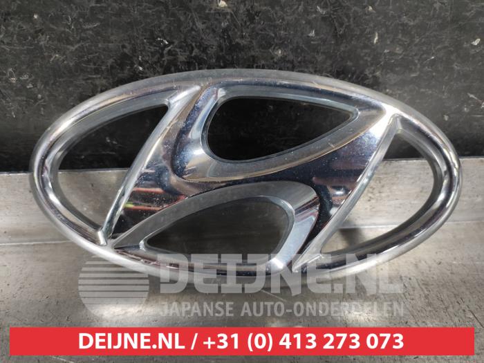 Begagnade Emblem Hyundai Kona (OS) 1.0 T-GDI 12V Pris € 25,00 Marginaltabell erbjuds av V.Deijne Jap.Auto-onderdelen BV