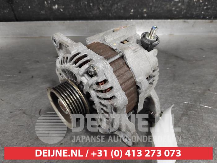 Begagnade Dynamo Mitsubishi Space Star (A0) 1.0 12V Pris € 30,00 Marginaltabell erbjuds av V.Deijne Jap.Auto-onderdelen BV