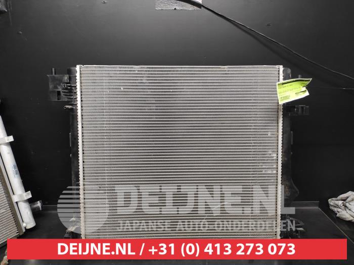 Używane Chlodnica Nissan Qashqai (J11) 1.3 DIG-T 140 16V Cena na żądanie oferowane przez V.Deijne Jap.Auto-onderdelen BV
