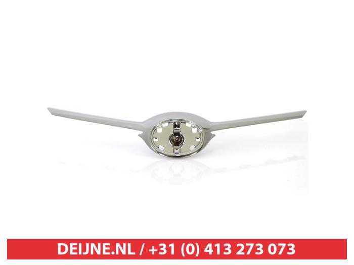 Nowe Grill Toyota Auris Cena € 102,85 Z VAT oferowane przez V.Deijne Jap.Auto-onderdelen BV