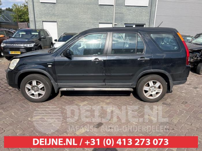 Usados Ventanilla triangular izquierda detrás Honda CR-V (RD5/6/7/8) 2.0i 16V VTEC Precio € 25,00 Norma de margen ofrecido por V.Deijne Jap.Auto-onderdelen BV