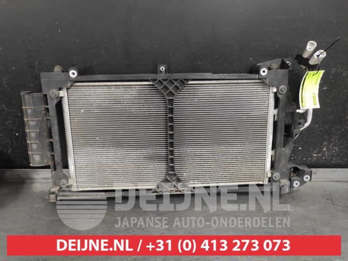 Usagé Condenseur de climatisation Nissan Leaf (ZE0) Leaf Prix € 75,00 Règlement à la marge proposé par V.Deijne Jap.Auto-onderdelen BV