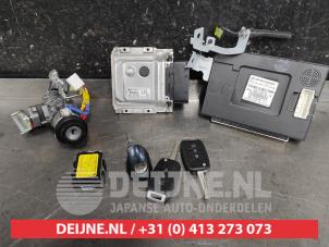 Engine management computer from a Kia Rio III (UB) 1.4 CVVT 16V 2015