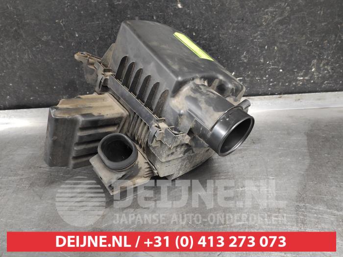 Begagnade Luftfilterhus Nissan NP 300 Navara (D23) 2.3 dCi 16V 4x4 Pris € 75,00 Marginaltabell erbjuds av V.Deijne Jap.Auto-onderdelen BV