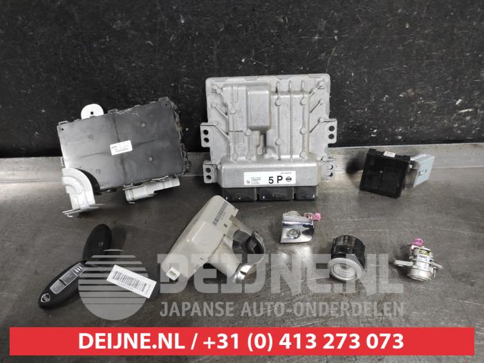 Used Engine management computer Nissan NP 300 Navara (D23) 2.3 dCi 16V 4x4 Price € 350,00 Margin scheme offered by V.Deijne Jap.Auto-onderdelen BV