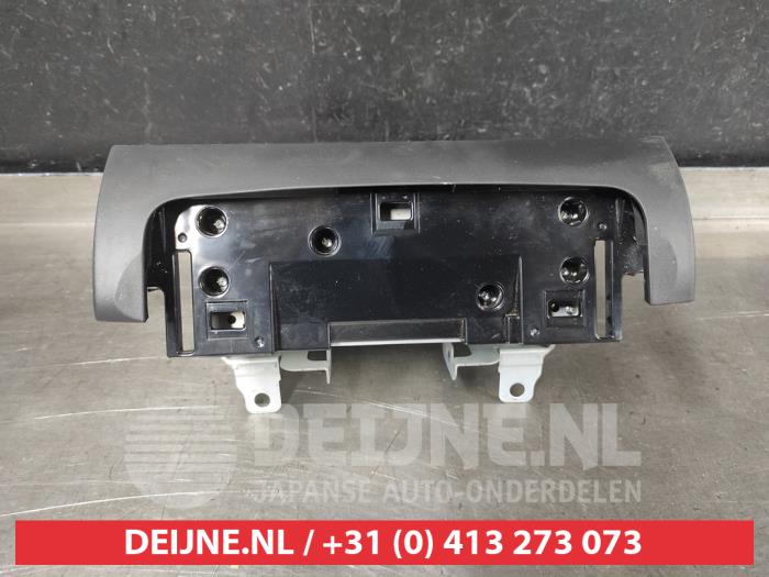 Używane Radio Honda Civic (FK6/7/8/9) 1.0i VTEC Turbo 12V Cena € 150,00 Procedura marży oferowane przez V.Deijne Jap.Auto-onderdelen BV