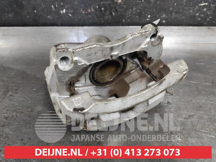 Gebrauchte Bremszange links vorne Nissan Qashqai (J11) 1.5 dCi 115 Preis € 50,00 Margenregelung angeboten von V.Deijne Jap.Auto-onderdelen BV