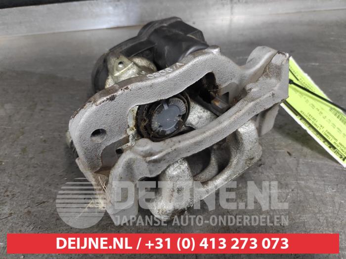Gebrauchte Bremszange links hinten Nissan Qashqai (J11) 1.5 dCi 115 Preis € 50,00 Margenregelung angeboten von V.Deijne Jap.Auto-onderdelen BV