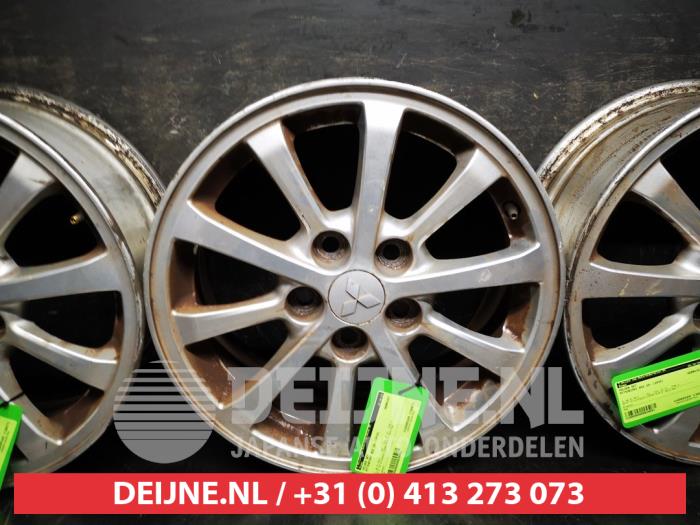 Set of wheels - Alloy MITSUBSHI - V.Deijne Jap.Auto-onderdelen BV