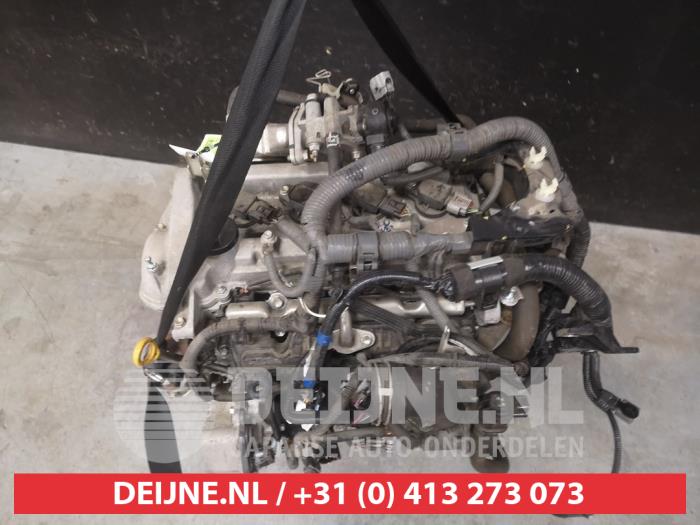 Engine from a Toyota Yaris III (P13) 1.5 16V Hybrid 2014