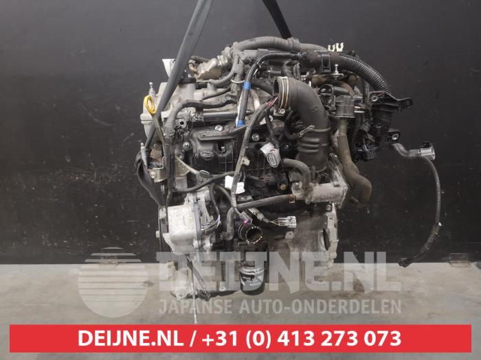 Engine from a Toyota Yaris III (P13) 1.5 16V Hybrid 2014
