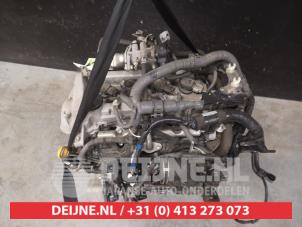 Engine from a Toyota Yaris III (P13) 1.5 16V Hybrid 2014