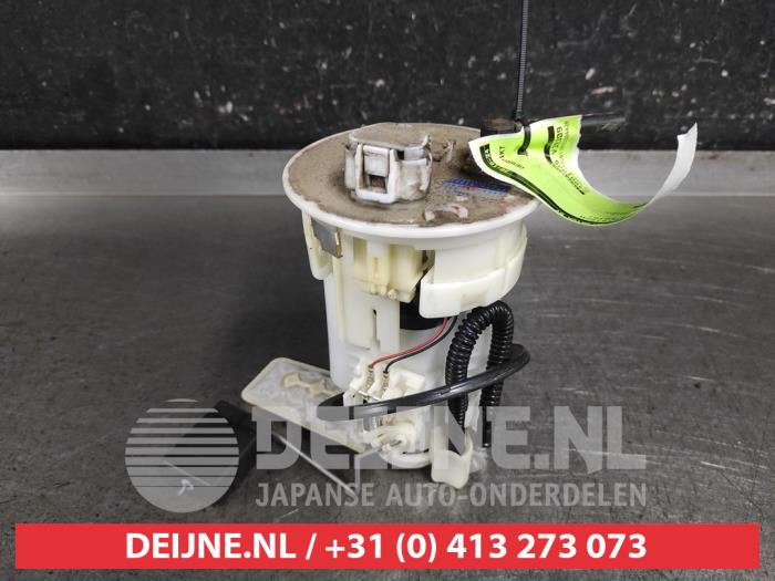 Usagé Pompe à carburant Lexus RX (L1) 450h V6 24V VVT-i 4x2 Prix € 125,00 Règlement à la marge proposé par V.Deijne Jap.Auto-onderdelen BV