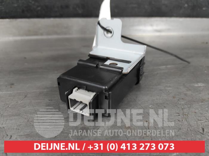 Begagnade Däcktrycksmodul Hyundai iX35 (LM) FCEV Pris € 20,00 Marginaltabell erbjuds av V.Deijne Jap.Auto-onderdelen BV