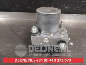 ABS-pump från en Nissan Juke (F16) 1.0 DIG-T 12V 2019