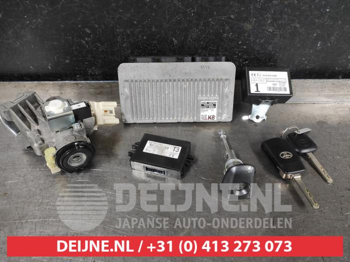 Used Engine management computer Toyota Yaris III (P13) 1.33 16V Dual VVT-I Price € 150,00 Margin scheme offered by V.Deijne Jap.Auto-onderdelen BV