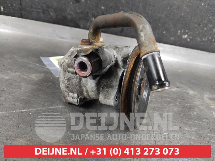 Usagé Pompe de direction Hyundai Getz 1.4i 16V Prix € 35,00 Règlement à la marge proposé par V.Deijne Jap.Auto-onderdelen BV