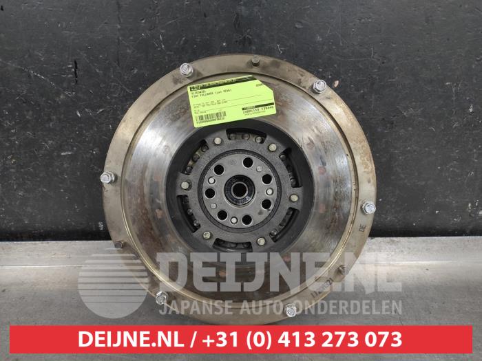 Gebrauchte Schwungrad Fiat Fullback 2.4 Turbodiesel 180 4x4 Preis € 75,00 Margenregelung angeboten von V.Deijne Jap.Auto-onderdelen BV