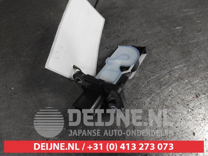Usagé Débitmètre Mazda CX-30 (DM) 2.0 e-SkyActiv-X 181 M Hybrid 16V Prix € 50,00 Règlement à la marge proposé par V.Deijne Jap.Auto-onderdelen BV