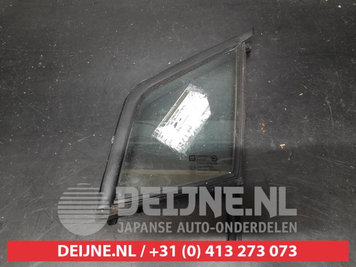 Usados Ventanilla triangular izquierda delante Chevrolet Spark (M300) 1.0 16V Precio € 35,00 Norma de margen ofrecido por V.Deijne Jap.Auto-onderdelen BV