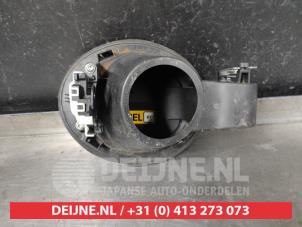 Tanklucka från en Mazda CX-30 (DM) 1.8 Skyactiv D 116 16V 2020