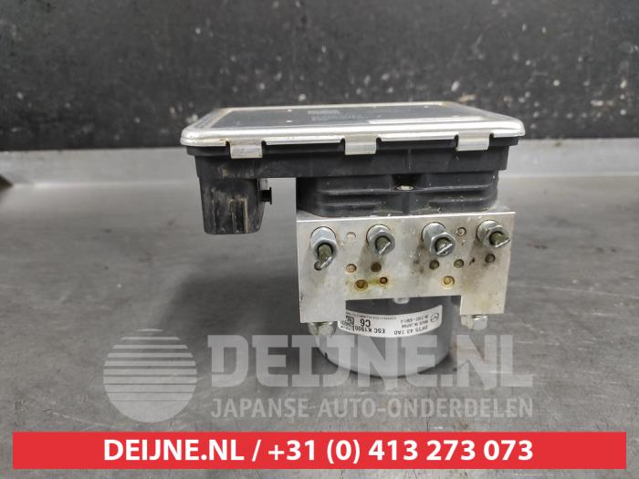 Begagnade ABS-pump Mazda CX-30 (DM) 1.8 Skyactiv D 116 16V Pris € 150,00 Marginaltabell erbjuds av V.Deijne Jap.Auto-onderdelen BV