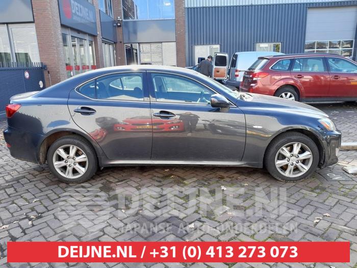 Usados Ventanilla triangular derecha detrás Lexus IS (E2) 220d 16V Precio € 35,00 Norma de margen ofrecido por V.Deijne Jap.Auto-onderdelen BV
