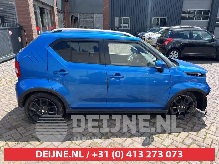 Usados Ventanilla triangular derecha detrás Suzuki Ignis (MF) 1.2 Dual Jet 16V Smart Hybrid Precio € 35,00 Norma de margen ofrecido por V.Deijne Jap.Auto-onderdelen BV