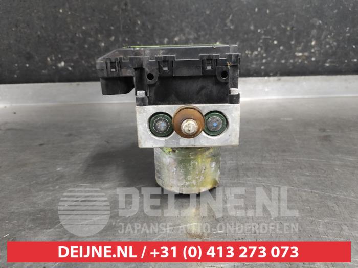 Begagnade ABS-pump Suzuki Ignis (FH) 1.5 16V Sport Pris € 50,00 Marginaltabell erbjuds av V.Deijne Jap.Auto-onderdelen BV