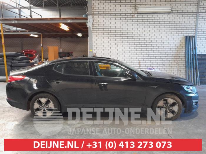 Usados Ventanilla triangular derecha detrás Kia Optima 2.0 CVVT Hybrid 16V Precio € 35,00 Norma de margen ofrecido por V.Deijne Jap.Auto-onderdelen BV