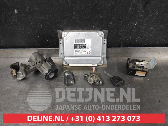 Used Engine management computer Toyota Corolla (E12) 1.6 16V VVT-i Price € 50,00 Margin scheme offered by V.Deijne Jap.Auto-onderdelen BV