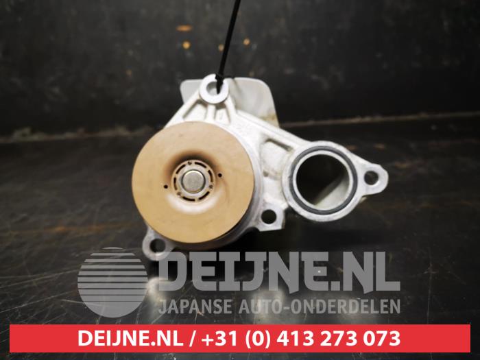 Begagnade Vattenpump Kia Sportage (SL) 1.7 CRDi 16V 4x2 Pris € 25,00 Marginaltabell erbjuds av V.Deijne Jap.Auto-onderdelen BV