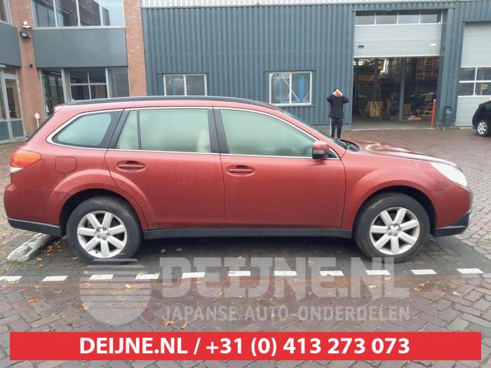 Usados Ventanilla triangular derecha detrás Subaru Legacy Wagon (BR) 2.0 D 16V Precio € 35,00 Norma de margen ofrecido por V.Deijne Jap.Auto-onderdelen BV