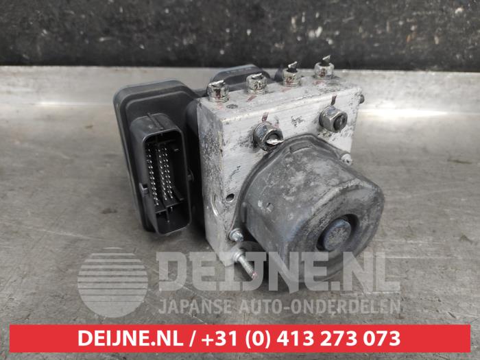Usagé Pompe ABS Suzuki Vitara (LY/MY) 1.4 S Turbo 16V Prix € 100,00 Règlement à la marge proposé par V.Deijne Jap.Auto-onderdelen BV