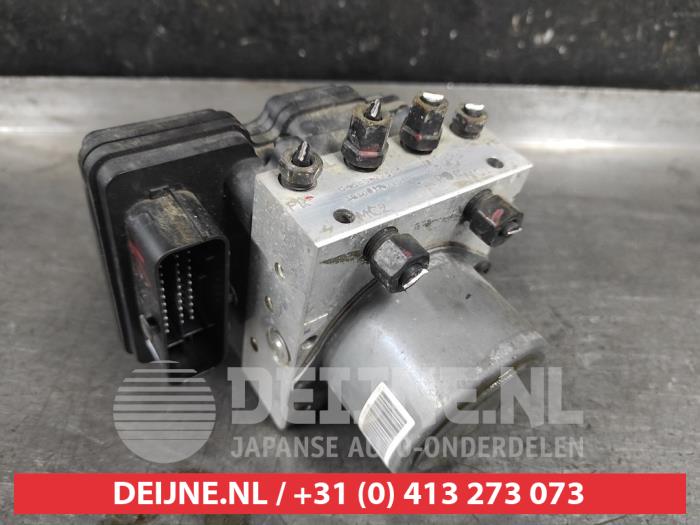 Begagnade ABS-pump Hyundai i30 (PDEB5/PDEBB/PDEBD/PDEBE) 1.0 T-GDI 12V Pris € 150,00 Marginaltabell erbjuds av V.Deijne Jap.Auto-onderdelen BV