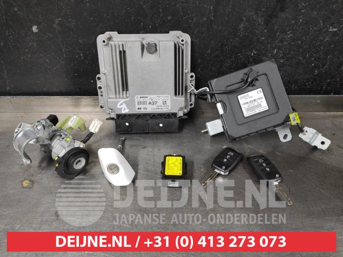 Used Engine management computer Kia Sportage (QL) 1.7 CRDi 115 16V 4x2 Price € 150,00 Margin scheme offered by V.Deijne Jap.Auto-onderdelen BV