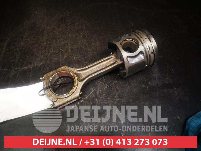 Usagé Bielle Hyundai iX35 (LM) 2.0 CRDi 16V 4x4 Prix sur demande proposé par V.Deijne Jap.Auto-onderdelen BV
